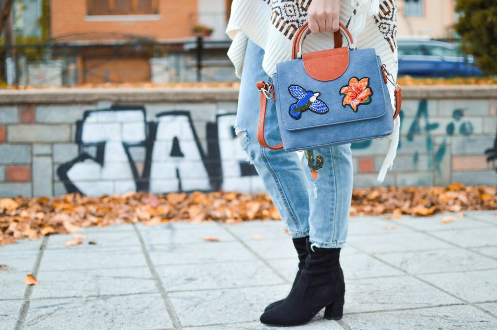 여자친구 가방 훼손 손해 배상